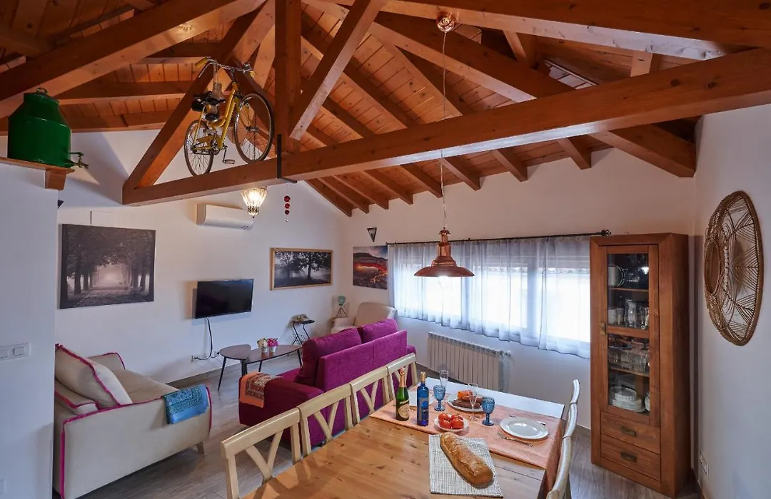 Casa Rural Planeta Vera-1